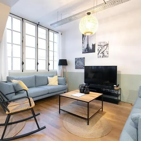 Apartment Spacious Industrial-style Loft *