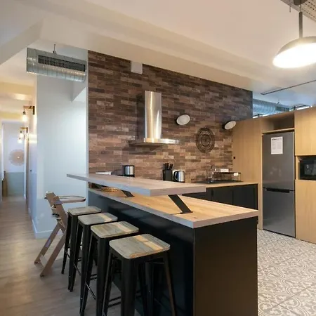 Spacious Industrial-style Loft Paris